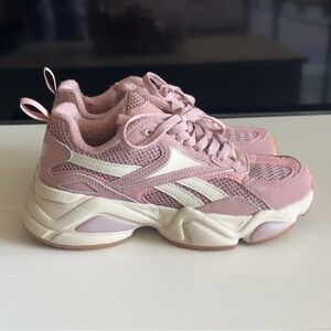 Reebok Women's Blush Pink and Cream Sneakers